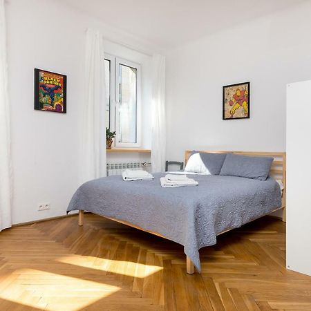 Royal Route Apartment For 10 People Варшава Экстерьер фото